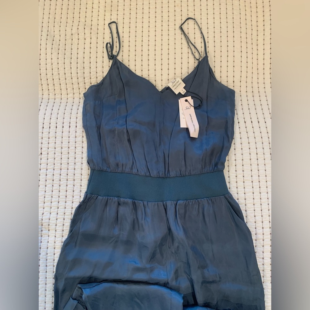 cinq a sept jumpsuit size Medium - Picture 4 of 15